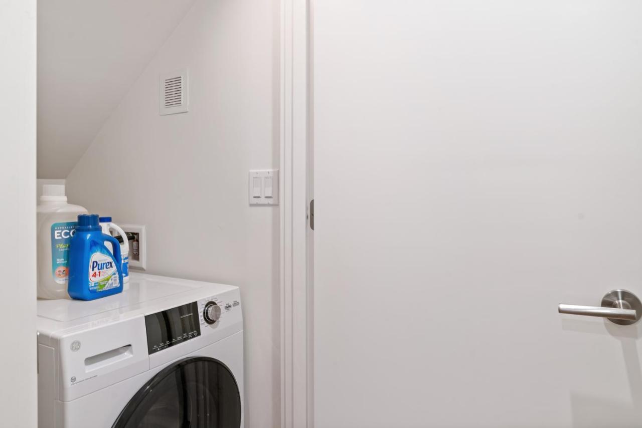 Modern Apartment Near Light Rail Σιάτλ Εξωτερικό φωτογραφία